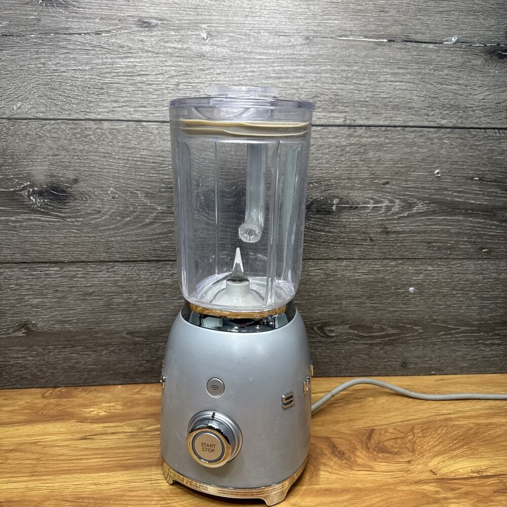 Smeg 50's Retro Style Aesthetic Blender Pastel Grey BLF01SVUS